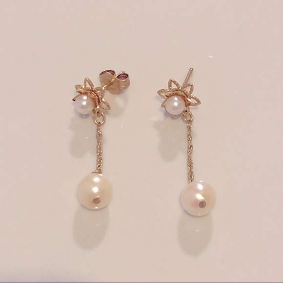 Jewelry - Gold Dangle With Drop Pearl Stud Earrings